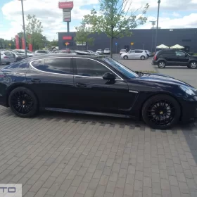 Porsche Panamera 4S 4.8